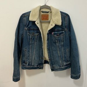 Levi’s Sherpa lined denim jacket